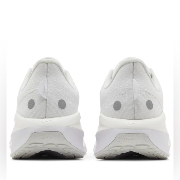 Nike Air Zoom 🔥 Vomero 17 White Platinum Tint Sneakers FB1309-101 Men's 9.5 - Picture 4 of 7